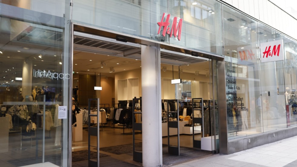 H&M kapar timmarna för sina anställda i Sverige. Arkivbild.