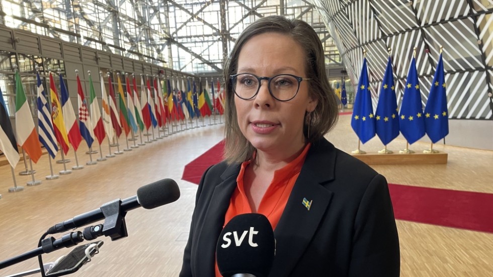 Migrationsminister Maria Malmer Stenergard (M) på väg in till fredagens EU-möte i Bryssel.