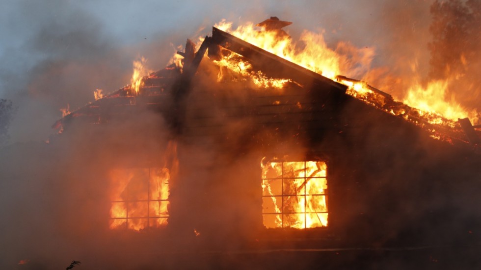Att drabbas av en traumatisk bostadsbrand kan sätta djupa spår. Arkivbild.