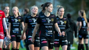 Serieledaren körde över Notvikens IK DFF: "Skyddar inte vår målvakt"