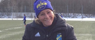 Nina Staaf belönad av IK Viljan
