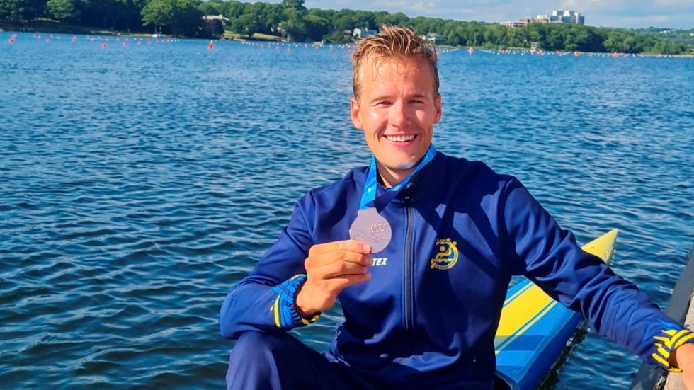 Joakim Lindberg tog guld på kanot-VM i Kanada på K1 5 000 meter.