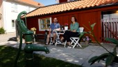 Häng med in i minihuset: "Man måste tycka om turister för att bo här"