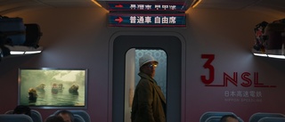 Snabbtåg lastat med lönnmördare • Brad Pitt visar högform i "Bullet train"