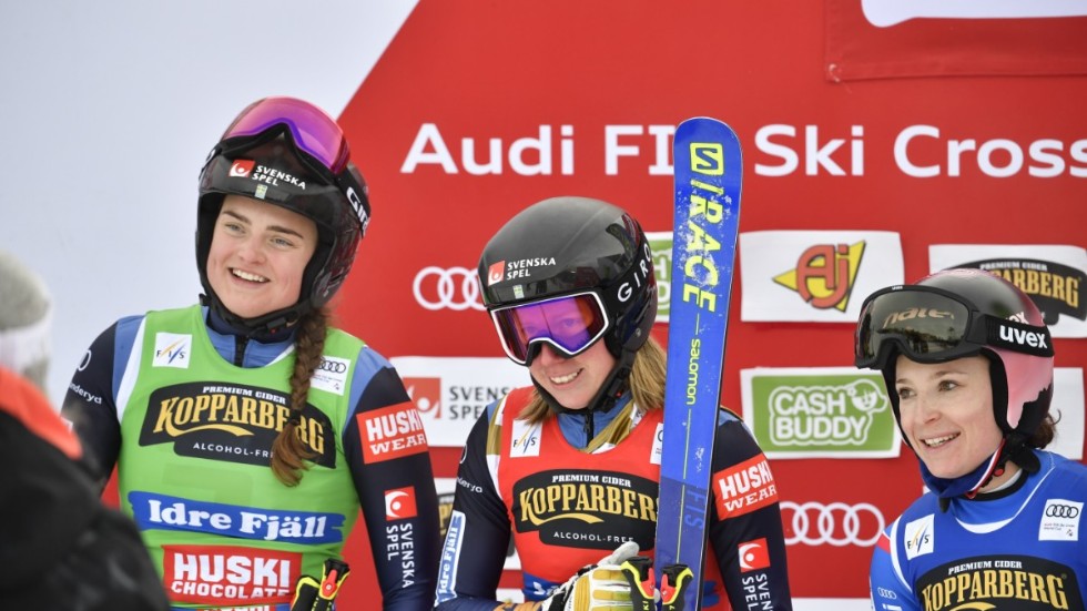 Sveriges Sandra Näslund (mitten) vann och Alexandra Edemo (tv) kom på en andraplats. Frankrikes Jade Grillet Aubert blev trea.