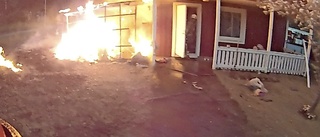 Misstänkta mordbranden i Bergsbyn: Polisen efterlyser fem ungdomar som vittnen