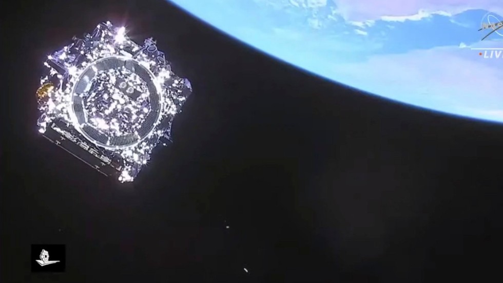 James Webb-teleskopet efter att det skjutits upp i omloppsbana på juldagen 2021. Arkivbild.