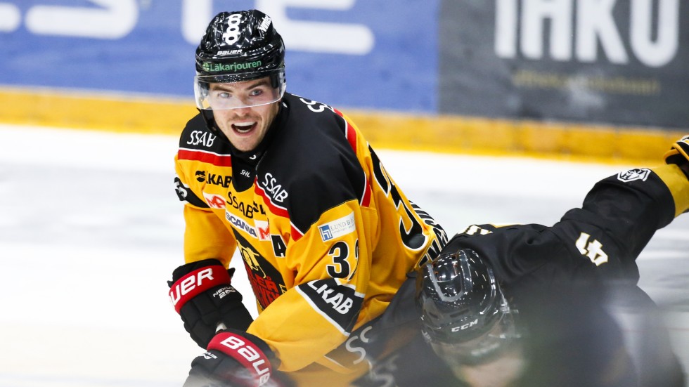 Oscar Engsund har skrivit på ett treårskontrakt med Luleå Hockey. 
