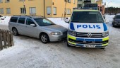 Eskilstunakvinna åtalas – körde på polisbil och körde vidare med indraget körkort