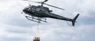 Helikoptrar vattenbombade skogsbrand i Storfors