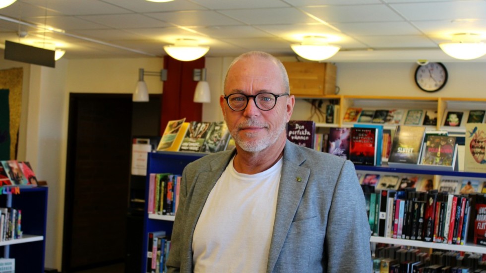 Thomas C Eriksson, bibliotekschef i Vimmerby, säger att han känner igen kritiken mot honom som chef. "Jag har inte svar på alla frågor som ställs men hade kunnat vara bättre på att tala om när jag inte vet", säger han.