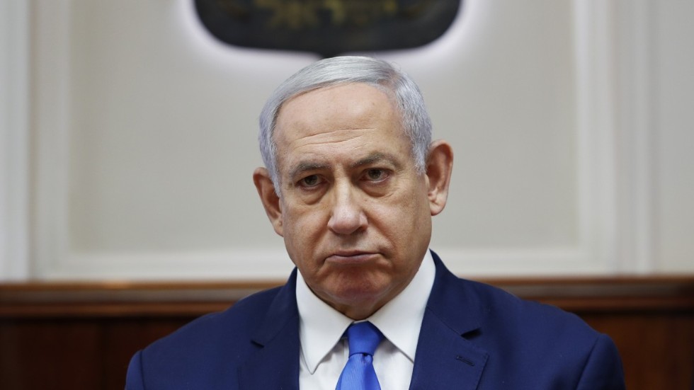 Sittande premiärminister Benjamin Netanyahu uppmanar alla högerpolitiker att rösta mot det förslagna regeringsunderlaget. Arkivbild.