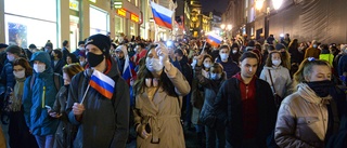 Närmare 1 800 gripna i ryska protester