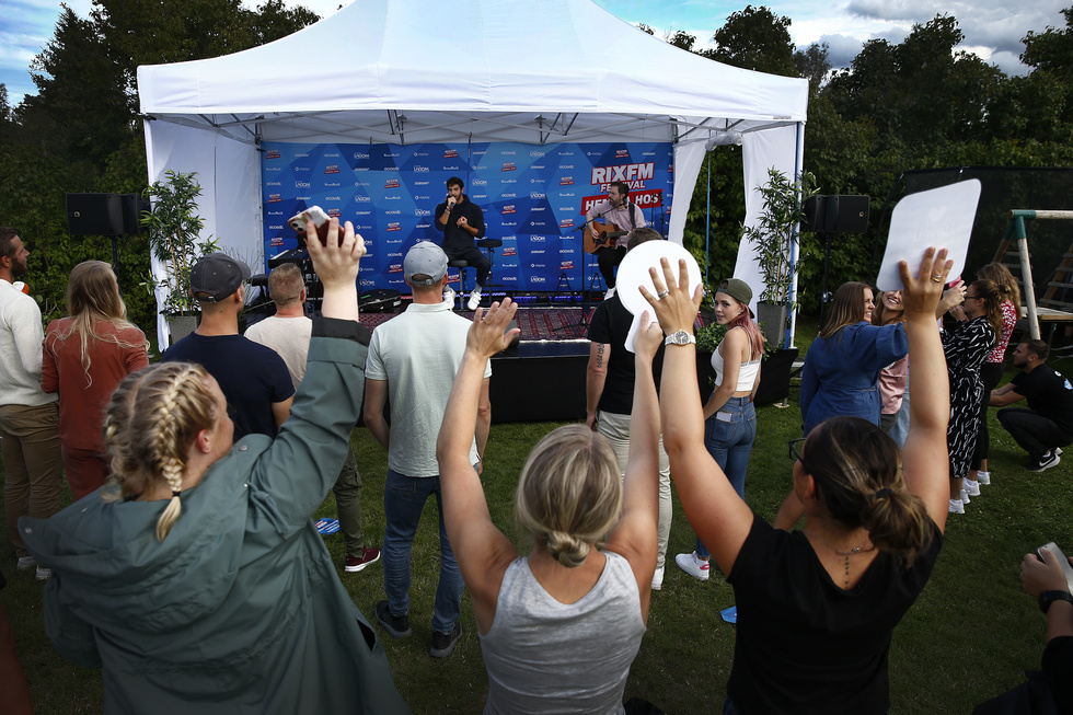 Stjärnorna kom hem till Alwas trädgård u2013 Norrköpings Tidningar