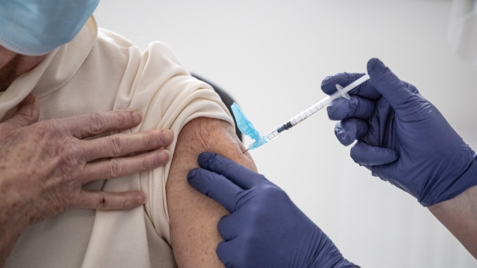 Region Östergötland erbjuder nu nästa åldersgruppen 50-54 år vaccin mot covid-19.
