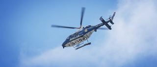 Skoterolycka i fjällen – polishelikopter utskickad