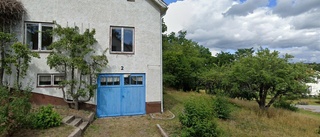Huset på Klevstigen 2 i Överum har bytt ägare två gånger sedan 2023