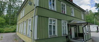 Jättevilla i Överum har fått ny ägare - priset: 555 000 kronor