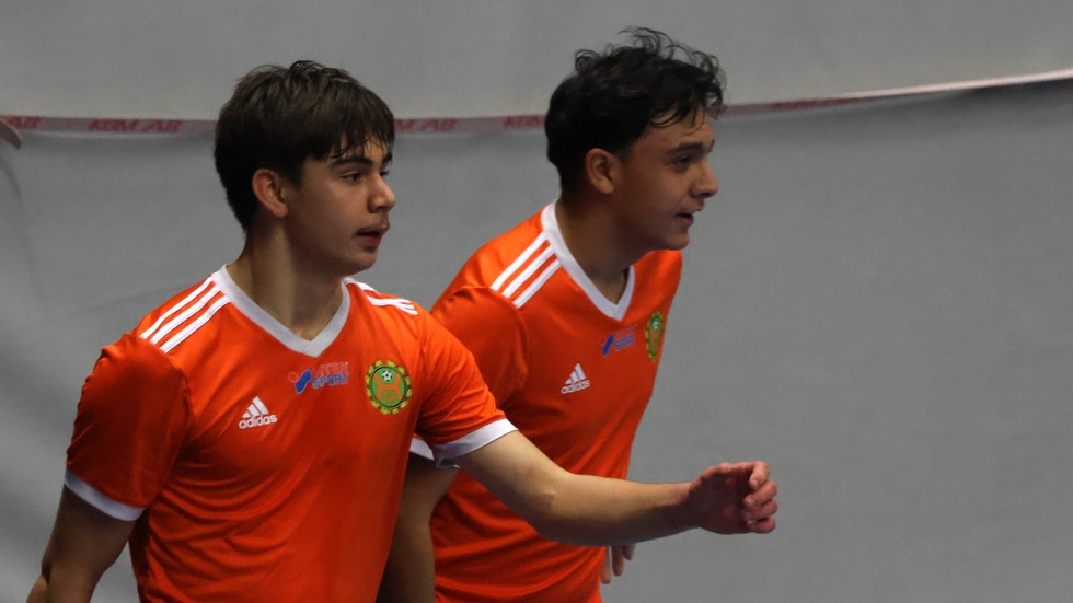 Yassin Jalil Kader och Ardijan Shaljani är två av många unga talanger i Hultsfreds FK den här säsongen.