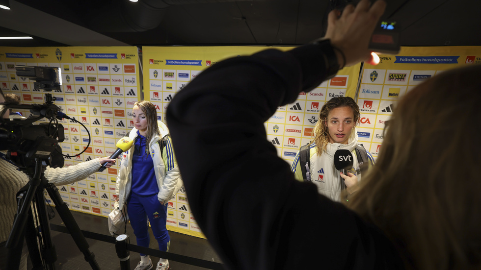 Nathalie Björn, till höger, tycker att det vore en besvikelse om Sverige missar OS.
