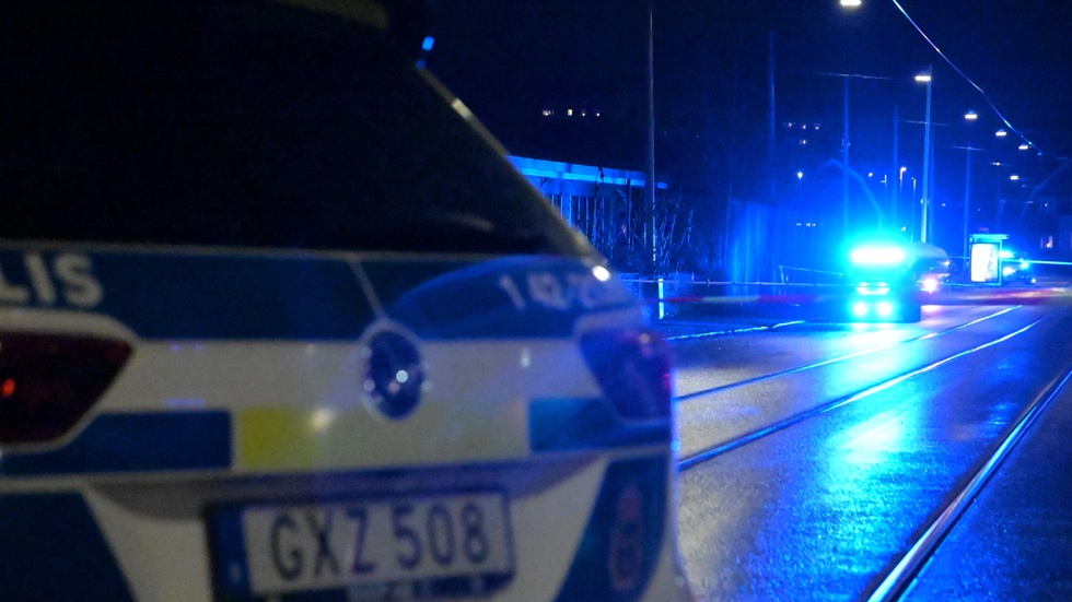 Många poliser fanns på plats på Värmlandsgatan på onsdagskvällen.