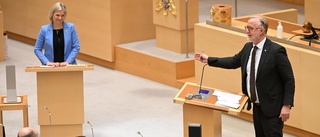 Magdalena Andersson borde lyssna mer på Pehrson än på Åkesson