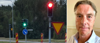 Bilden: Här visar trafikljusen både rött och grönt