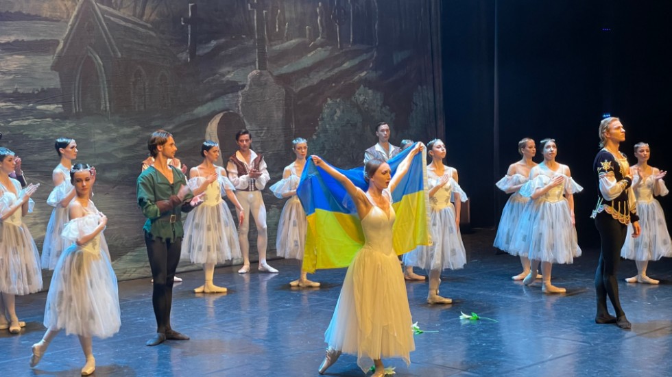 Kyiv Grand Ballet kan inte återvända till Ukraina – och turnerar nu i Sverige och Norge. Pressbild.