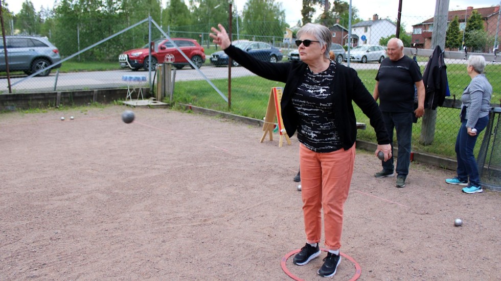 Margaretha Lennartsson Karlsson trivs med att bo i Hultsfred. Efter att ha sålt huset bor hon och maken numera i ett seniorboende i centrum.