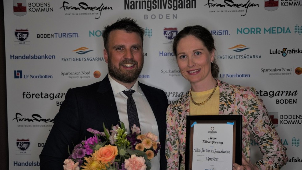 Multicon är Årets Tillväxtföretag. Ida-Linn och Jonas Näzelius tog emot utmärkelsen under lördagskvällen.