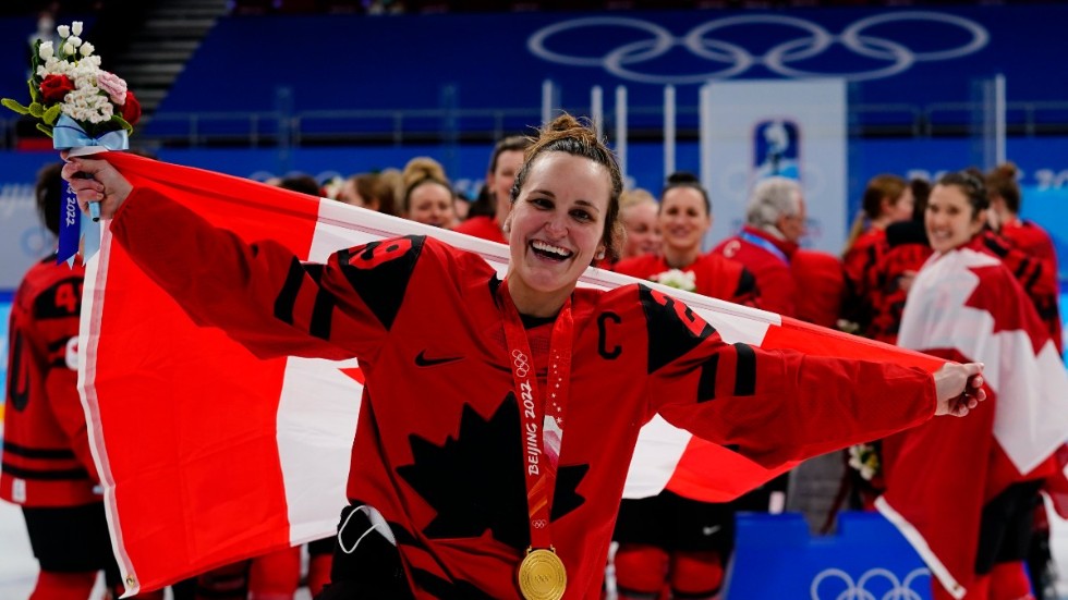 Marie-Philip Poulin var lagkapten när Kanada tog OS-guld i vintras. Arkivbild.