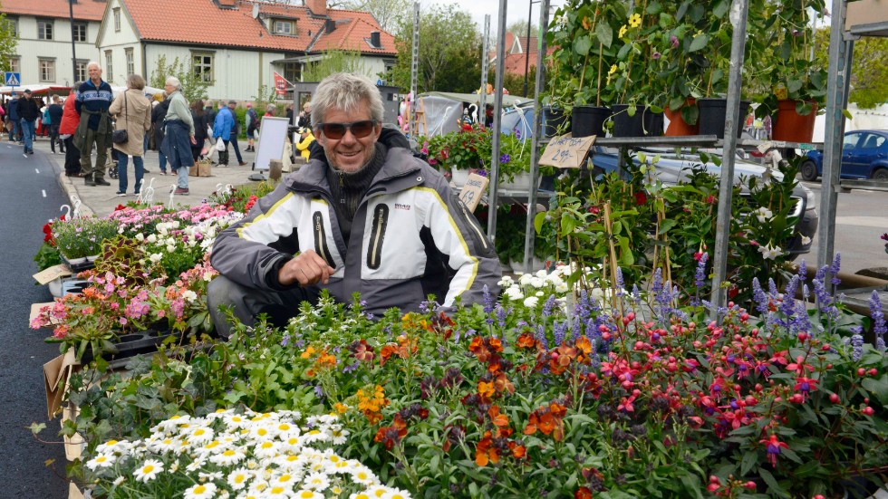 Gordon Andersson fanns på plats på Kise Marken, där han sålde blommor. 