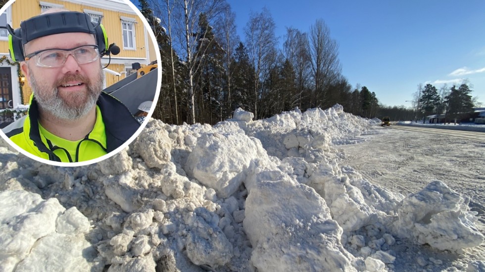 Andreas Roth är arbetsledare på driftenheten i Vimmerby kommun som fortfarande har mycket jobb kvar efter förra veckans snöoväder.