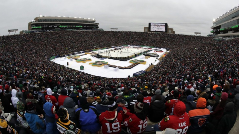 I 2019 års Winter Classic besegrade Boston Chicago med 4–2 inför drygt 76|000 åskådare på den amerikanska fotbollssarenan i Notre Dame, Indiana. Arkivbild.