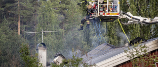 Kraftig brand i villa i Arnemark
