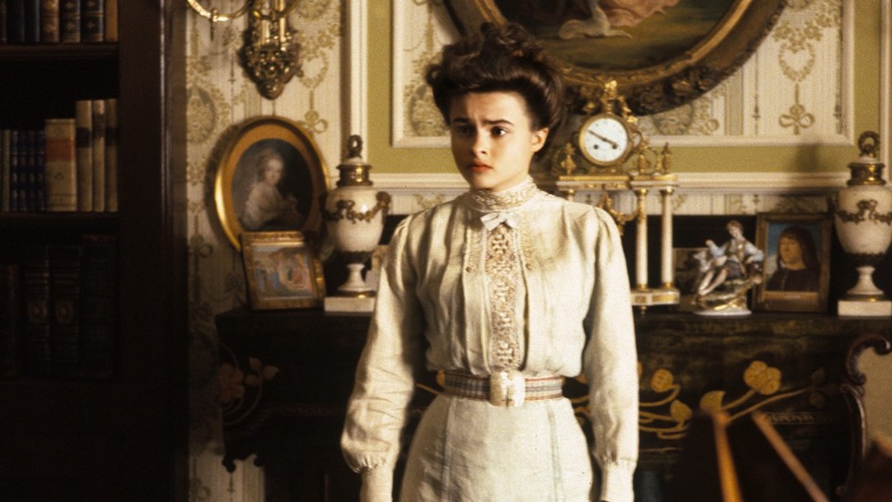 I 1980-talsklassikern "Ett rum med utsikt" reser Lucy (Helena Bonham Carter) till ett magnifikt och konstskattsfyllt Florens vid åren kring förra sekelskiftet.