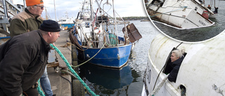 Här lyfts fiskebåten Nordland – sjönk i Oxelösund med 17 ton strömming
