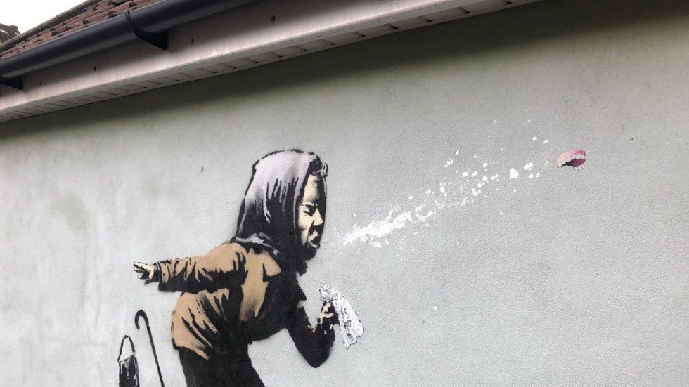Banksys senaste verk, “Aachoo!!”, på en husfasad i Bristolförorten Totterdown.