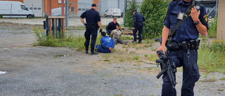 Polisinsats på Storheden i Luleå: "De har förstärkningsvapen"