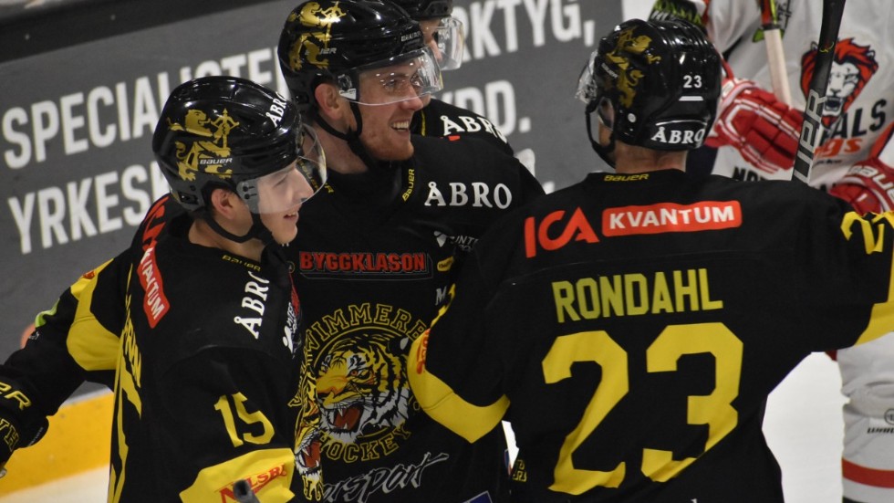 Oskar Lindgren, Sebastian Vidmar och Philip Rondahl. Det är tre nyckelspelare för Vimmerby Hockey i Allettan. På söndag är det premiär – när Skövde står för motståndet.
