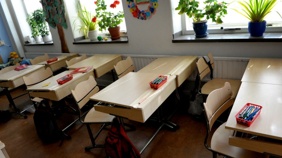 Flera lärare som jobbar i Hultsfreds kommun är dömda för brott, visar en granskning som Vimmerby Tidning gjort.