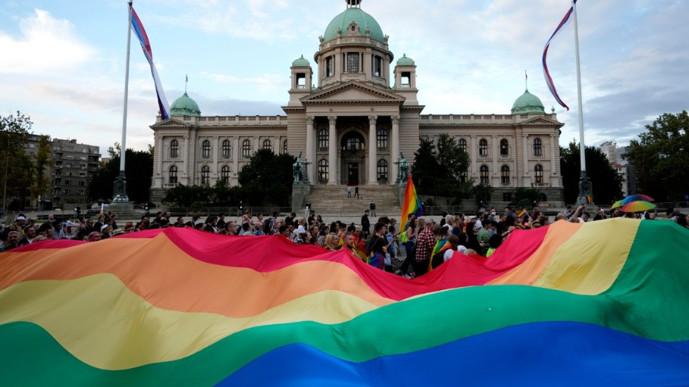 Bild från förra årets prideparad i Serbiens huvudstad Belgrad. Arkivbild.