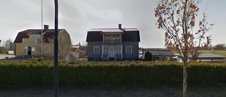 Nya ägare till villa från 1929 i Tjällmo - prislappen: 1 400 000 kronor