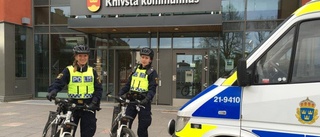 Cyklande poliser