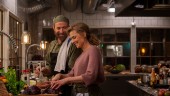Peter Stormare som sur och vresig mästerkock – "Tisdagsklubben" är en utmärkt romantisk komedi