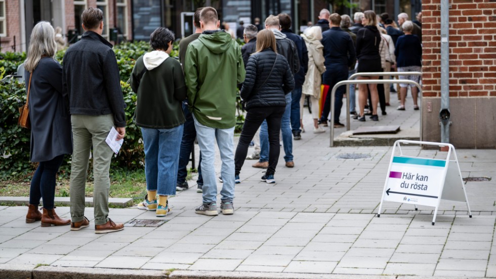 Utanför Fågelbacksskolan i Malmö ringlade köerna tidvis långa under valdagen. Valdeltagandet gick ned för första gången på flera val.