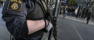 Polis i Hjällbo sköt vådaskott i vapenrum