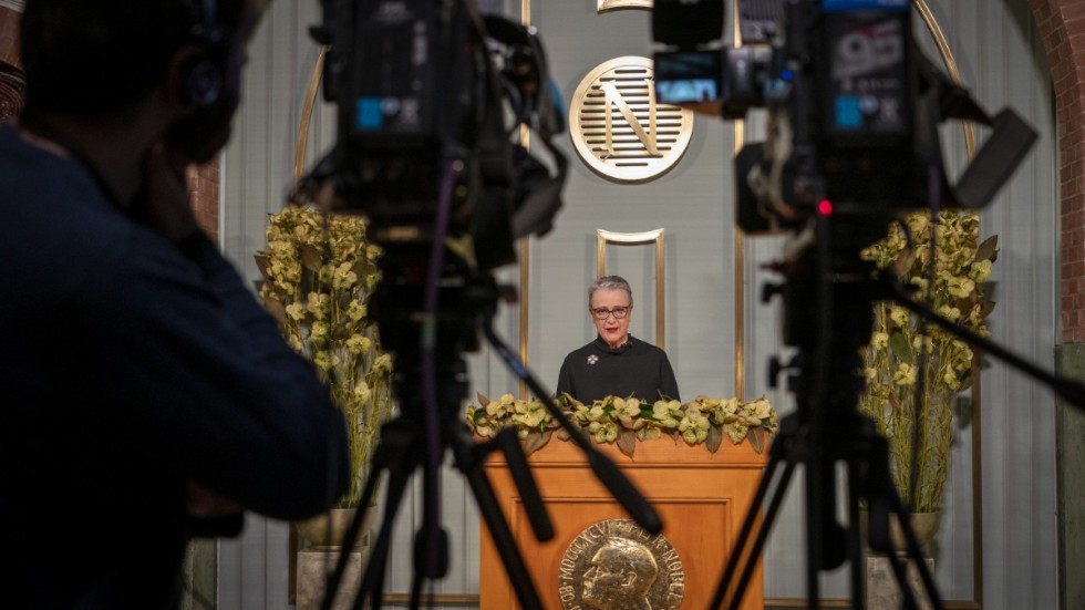 Årets prisutdelning blev inte som vanligt. Här deltar Berit Reiss-Andersen, ordförande för norska Nobelkommitén, i en digital prisutdelning.