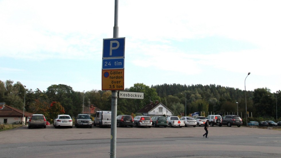 Från och med den 4:e januari 2021 blir det förbud mot motordrivna fordon på stationsområdet i Kisa - nattetid.