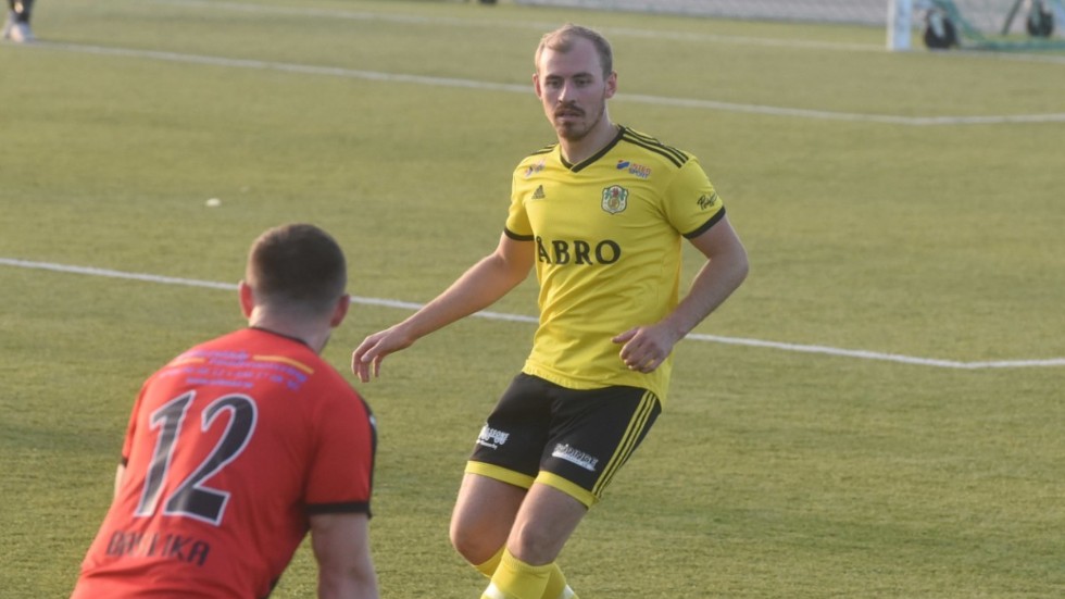 Ludwig Strömbom ställs mot Vimmerby med sin nya klubb Ljungsbro.